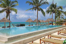 Pool des Blue Oyster Hotels