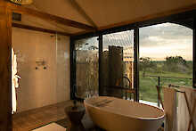 Badezimmer in der Lemala Nanyukie Lodge