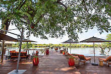 Jackalberry Chobe Camp Terrasse