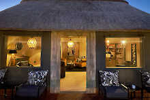 Kalahari Red Dunes Lodge Suite Hauptgebäude