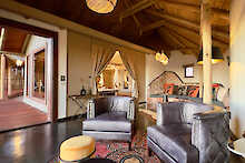 Kalahari Red Dunes Lodge Suite Wohnbereich