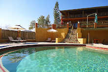 Desert Horse Inn Pool