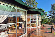 Blick in Zimmer in der Foresight Eco Lodge