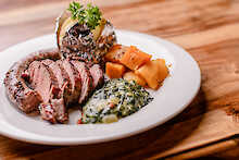 Abendessen in der Needles Safari Lodge