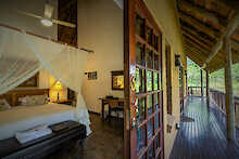 Blick ins Zimmer im Needles Safari Camp