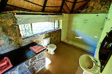 Badezimmer der Matobo Hills Lodge