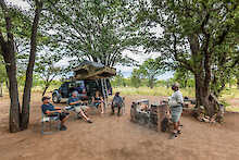 Grillen im Robins Camp