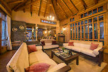 Lounge der Chelinda Lodge
