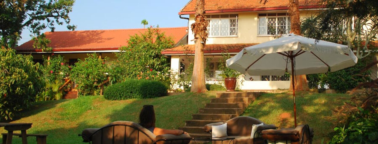 Außenansicht des Karibu Entebbes