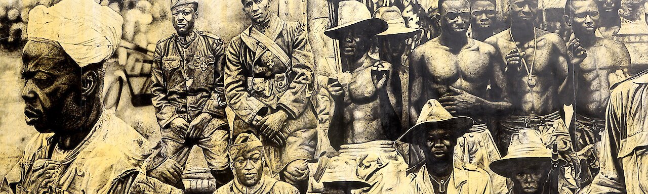 Wandgemälde im Nkyinkyim Museum in Ghana