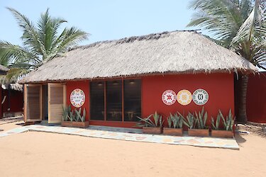 Laden der NGO Dream Big Ghana in Dzita