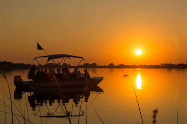 Sonnenuntergang mit dem Boot