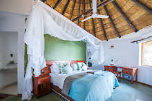 Schlafzimmer mit Bad