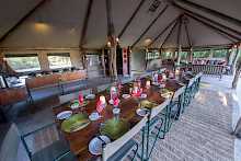 Restaurant des Sango Safari Camps