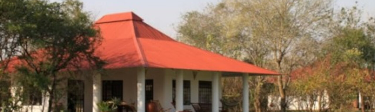 Außenanblick auf die Mbuyuni Farm Retreat Unterkunft