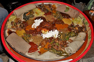 Injera - traditionelles äthiopisches Essen