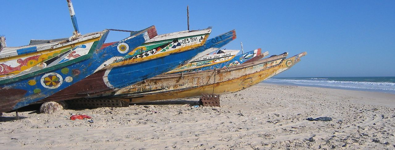Boote am Strand von Nouakchott