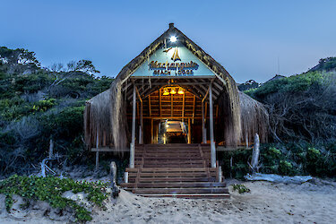 Machangulo Beach Lodge Haupteingang