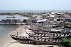 Fischerboote in Accra