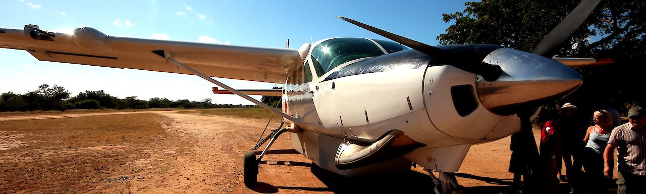 Flugzeug Fly-In-Safarireise nach West-Tansania