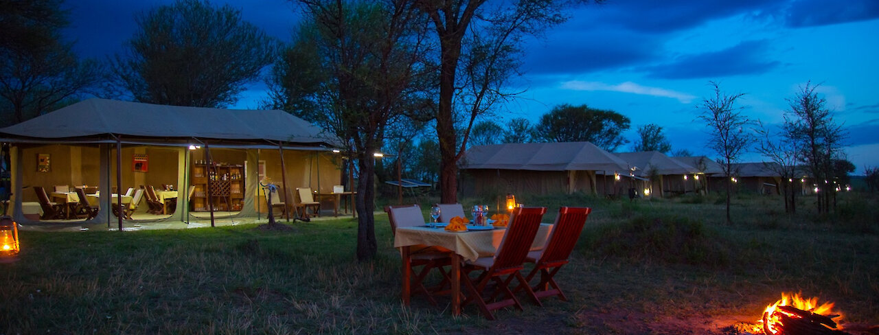 Kenzan Mara Tented Camp Unterfünfte am Abend und mit Möglichkeit zum Lagerfeuer