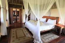 gemütliches Doppelzimmer in Apoka Safari Lodge