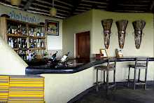 Bar der Sangaiwe Tented Lodge