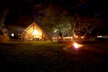 Pioneers Lodge & Camp